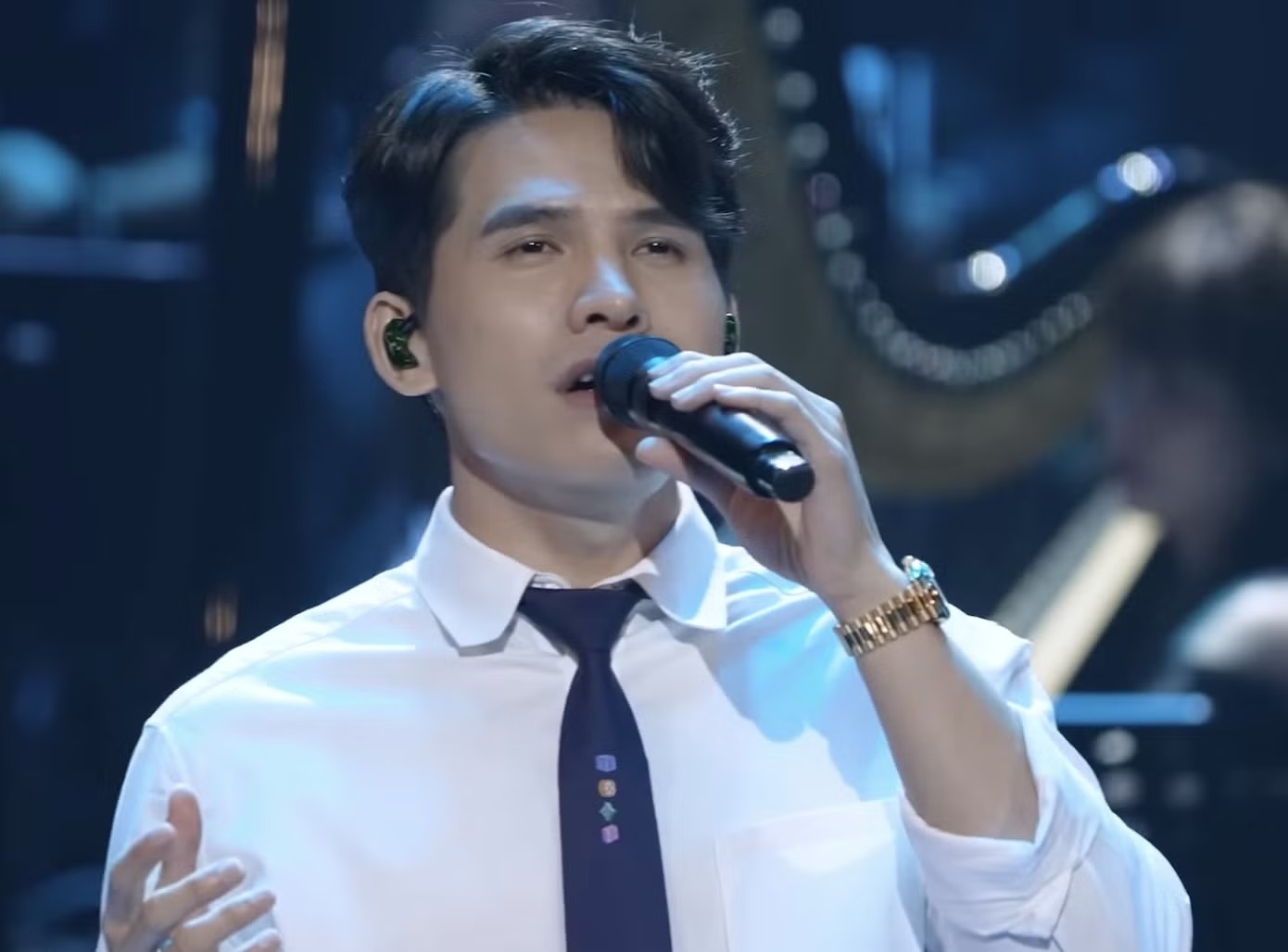 Thuc hu Quoc Thien hat sai loi ca khuc cua nhac si Pham Duy hinh anh