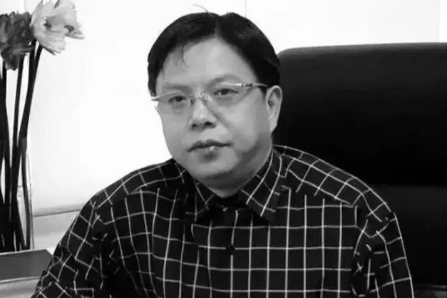 'Ong trum giai tri' Trung Quoc qua doi hinh anh