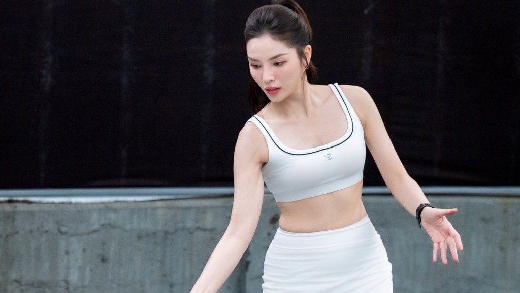 Hoa hau Ky Duyen dap tra hinh anh