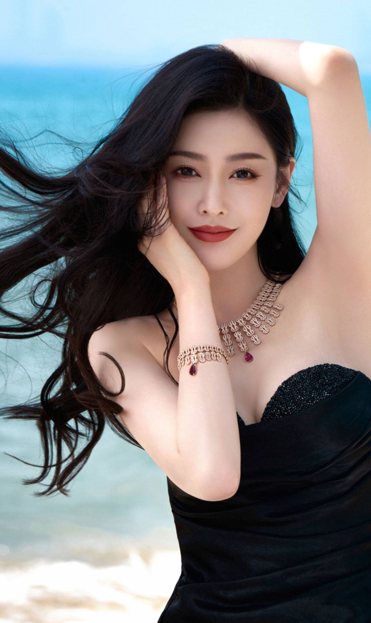 Truong Thien Ai anh 1