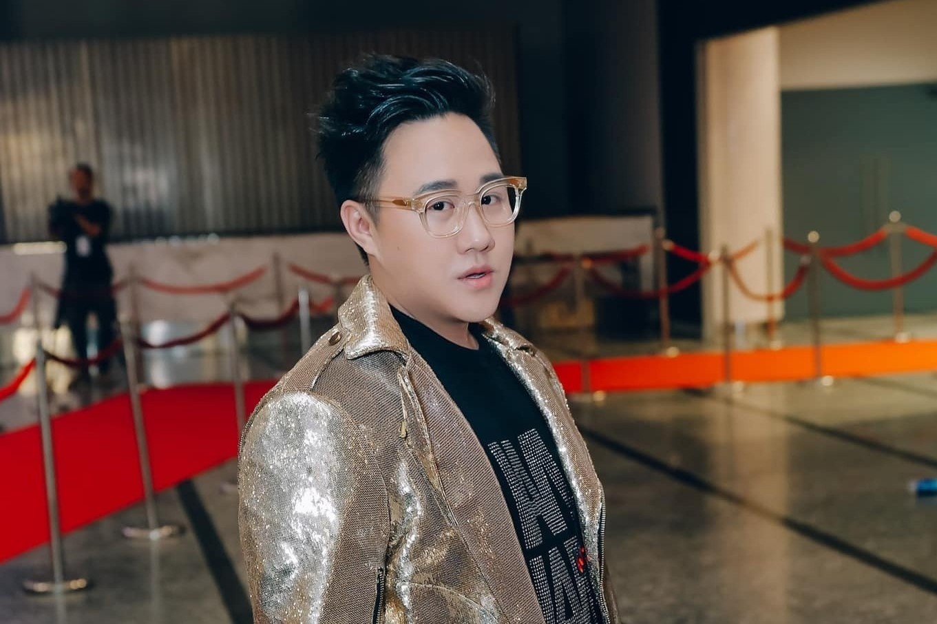 Dem nhac cua Trung Quan bi huy hinh anh