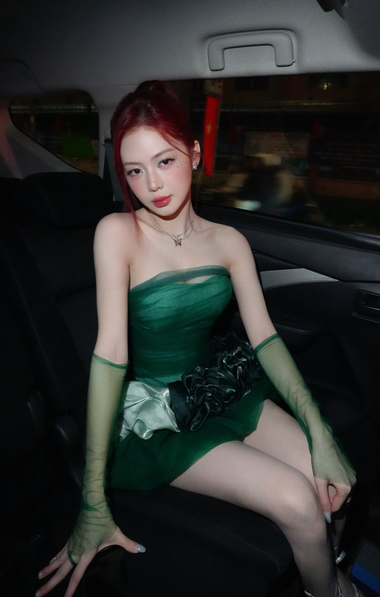 Liz Kim Cuong anh 10