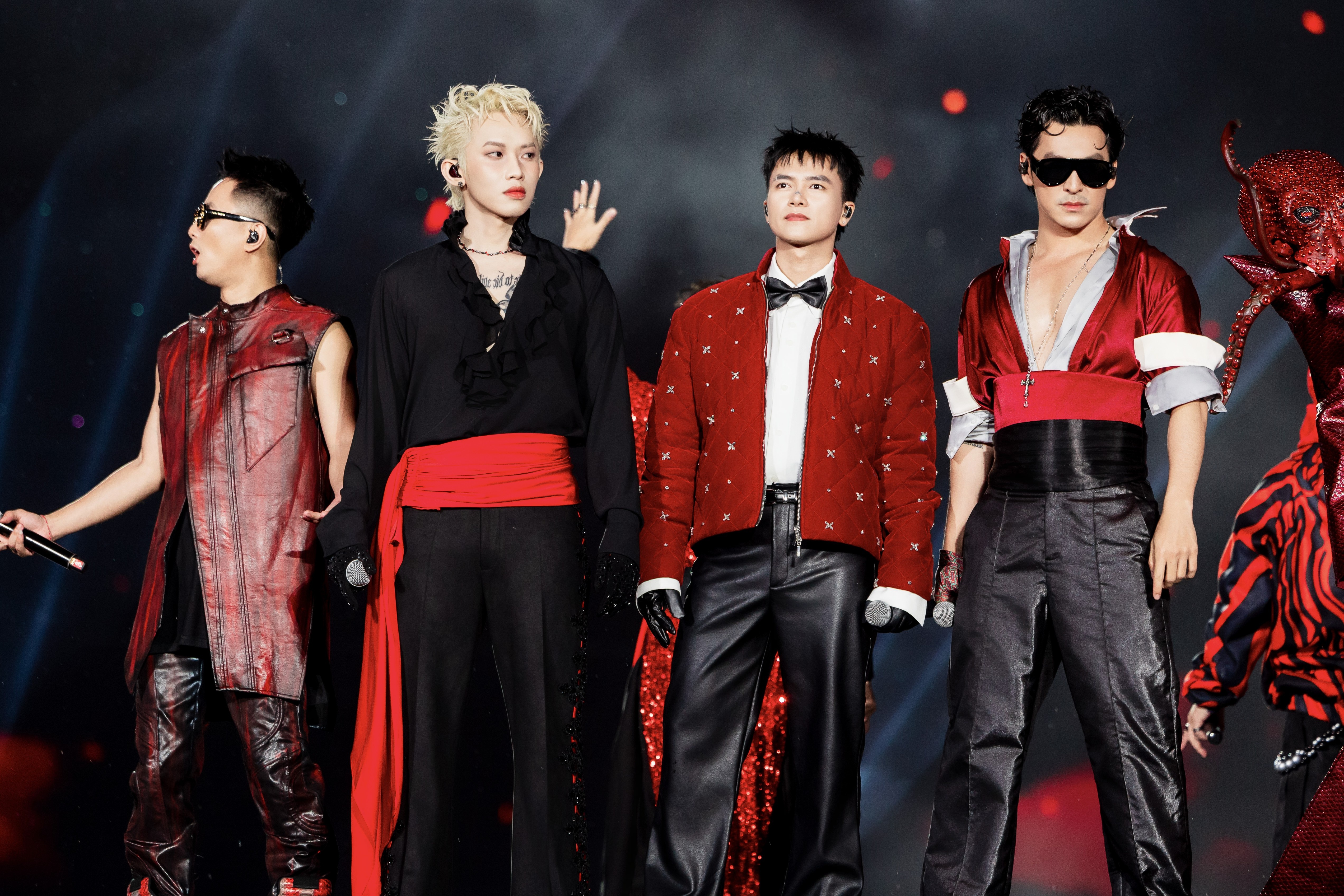 Cac anh tai bi phoi bay diem yeu hinh anh