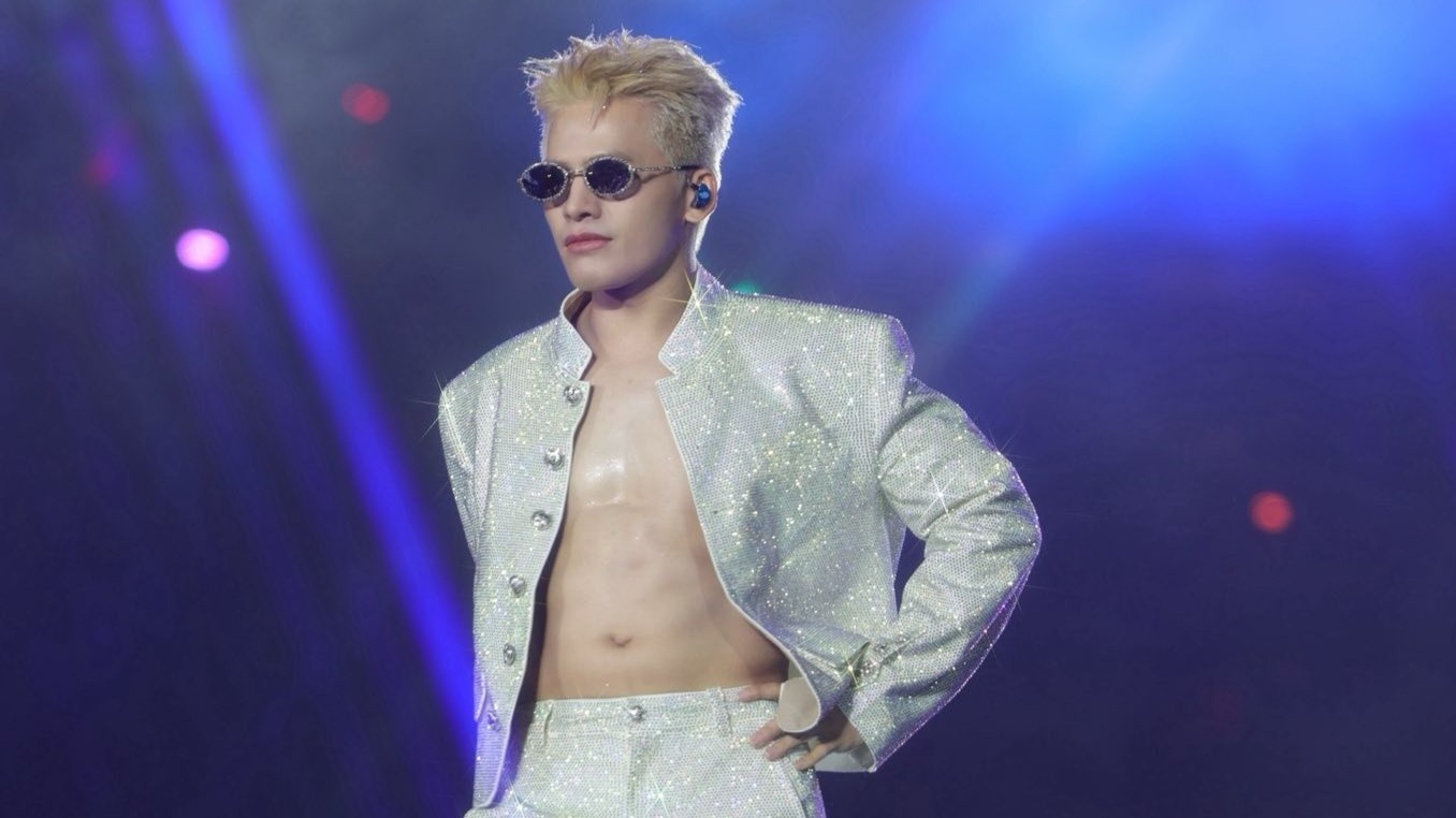 No luc cua 32 anh tai trong dem dien cuoi hinh anh