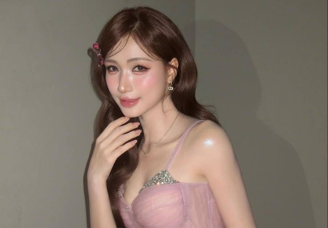 Chuyen gi dang xay ra voi Hoa Minzy? hinh anh