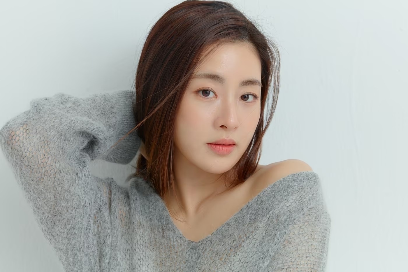 Kang Sora nhan loi cau hon chi sau 15 ngay hen ho hinh anh