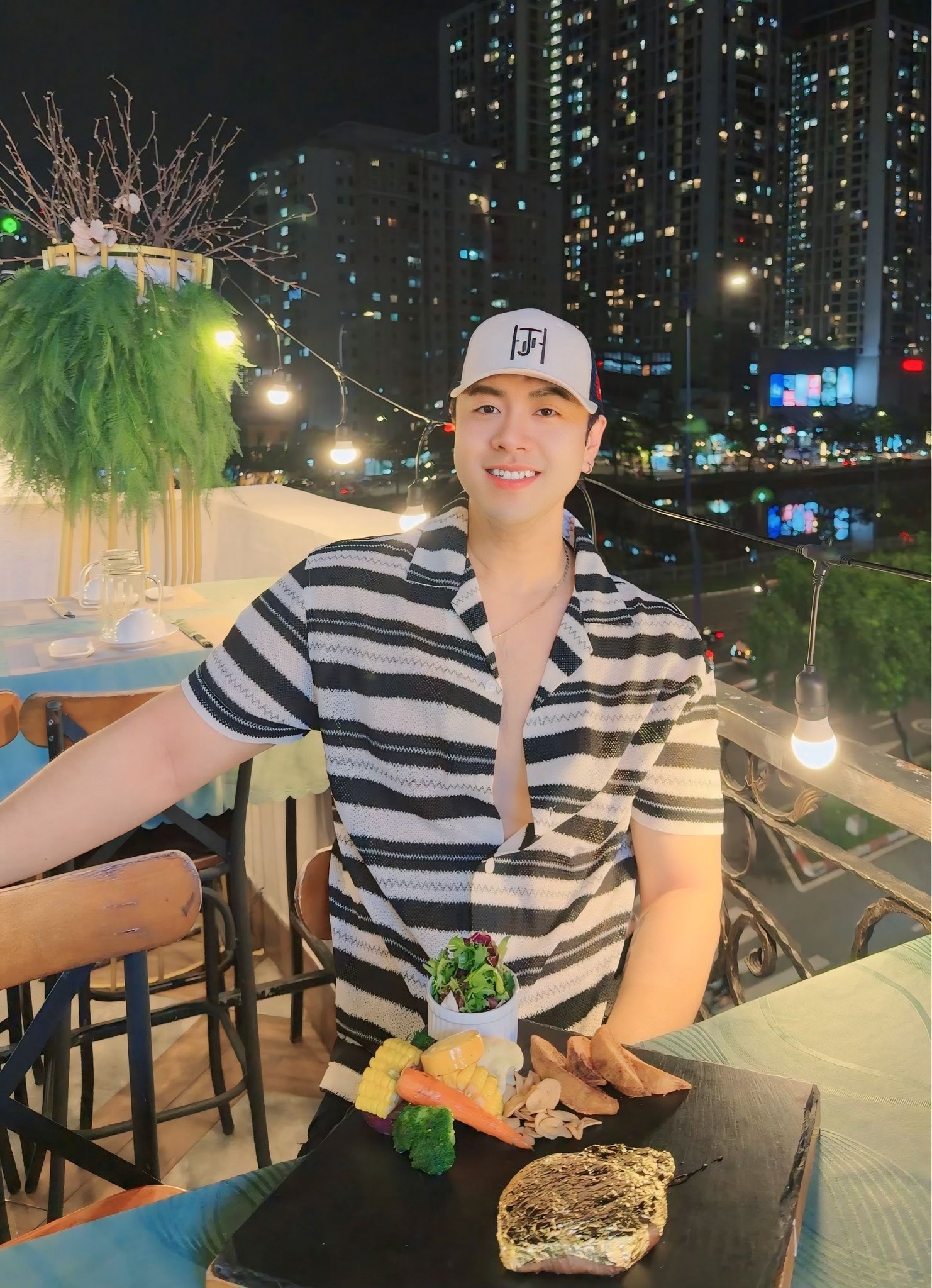 Akira Phan anh 5