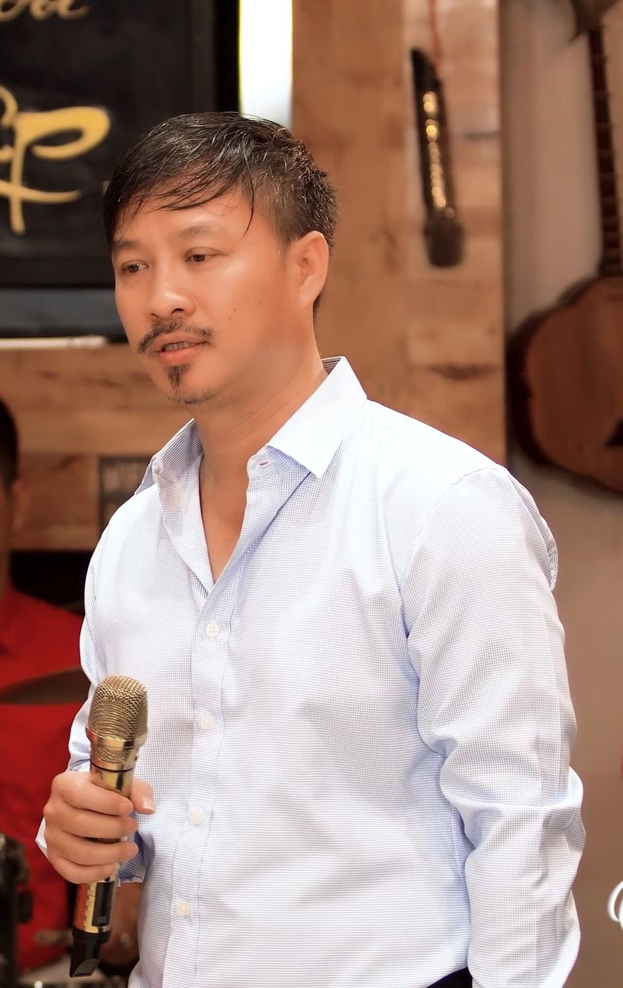 Ca_si_Quang_Lap.jpg
