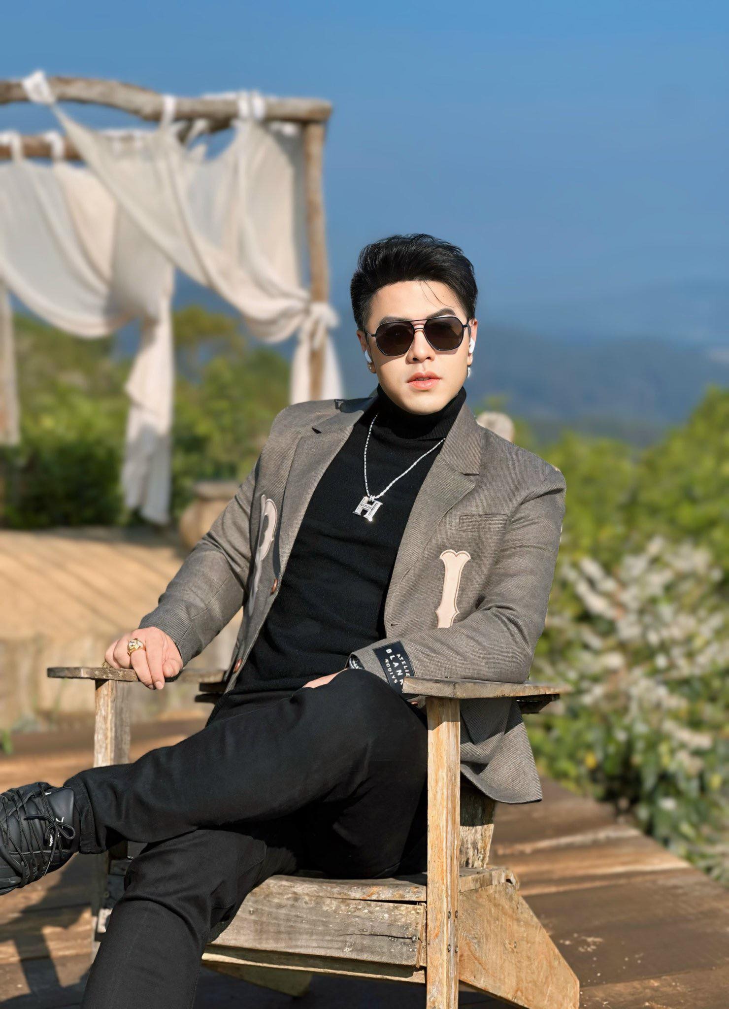 Akira Phan anh 11