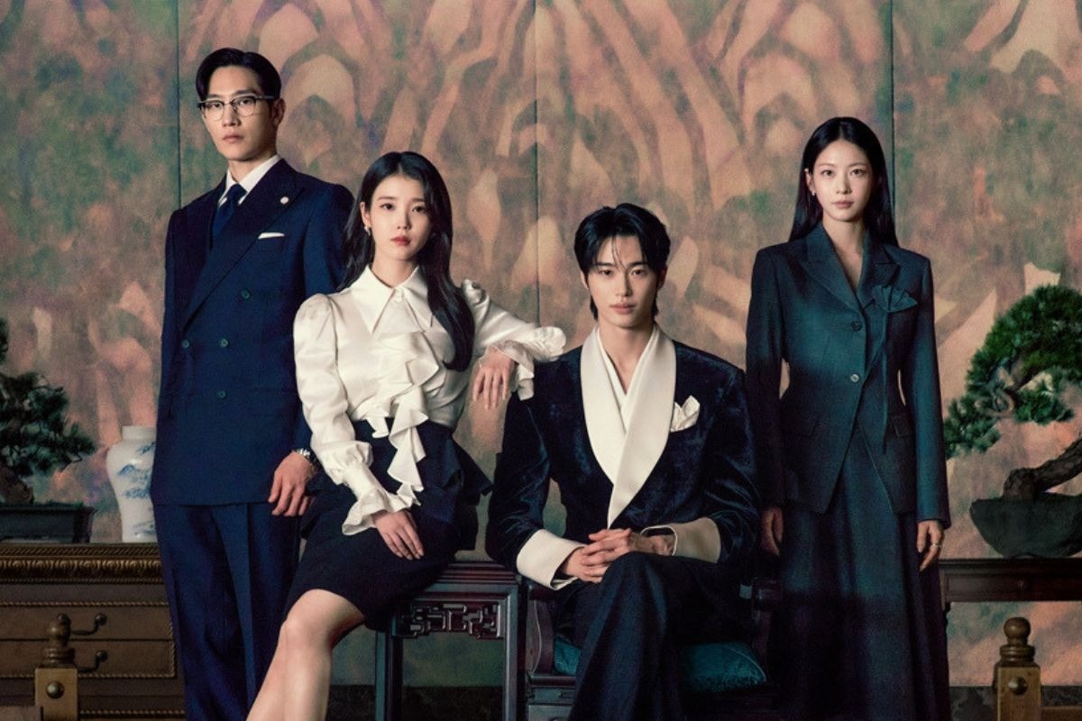 IU_Byeon_Woo_Seok_.jpg