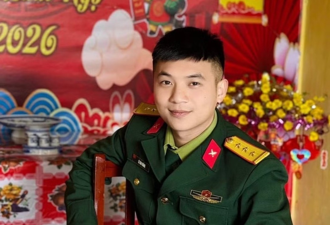 Thuong uy Le Van Thang o Sao nhap ngu qua doi o tuoi 28 hinh anh