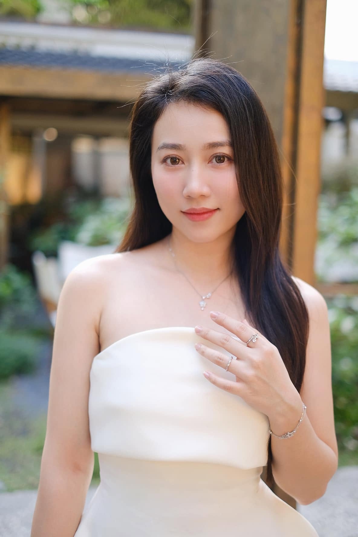 Huỳnh Hồng Loan ảnh 6 Huynh Hong Loan anh 6