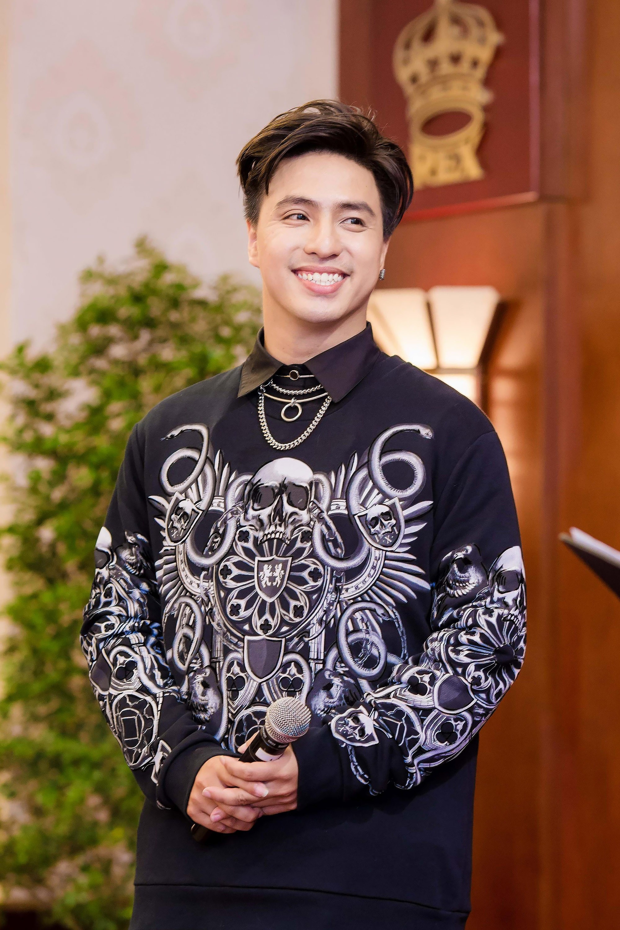 Tang Nhat Tue anh 2