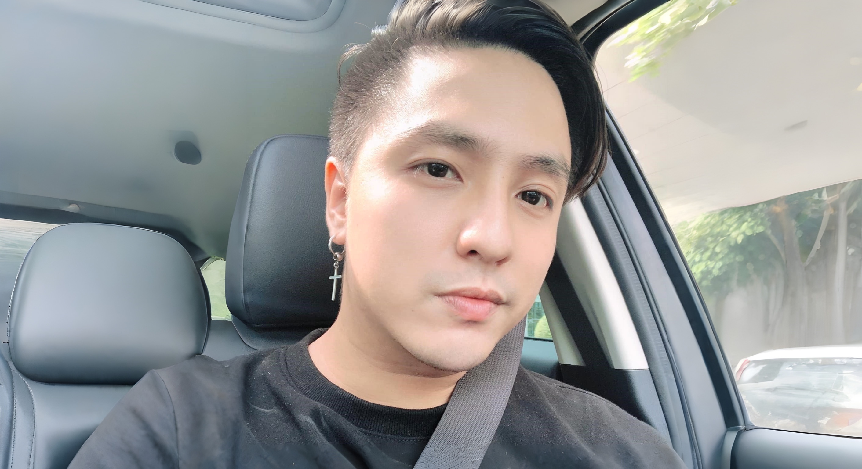 Tang Nhat Tue - so huu nhieu hit dinh dam, lam tai tieng va sup do vi ma tuy hinh anh