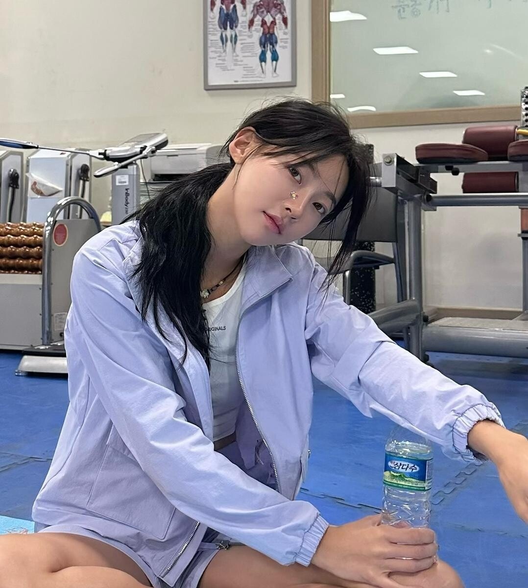 Địa ngục độc th&acirc;n ảnh 2