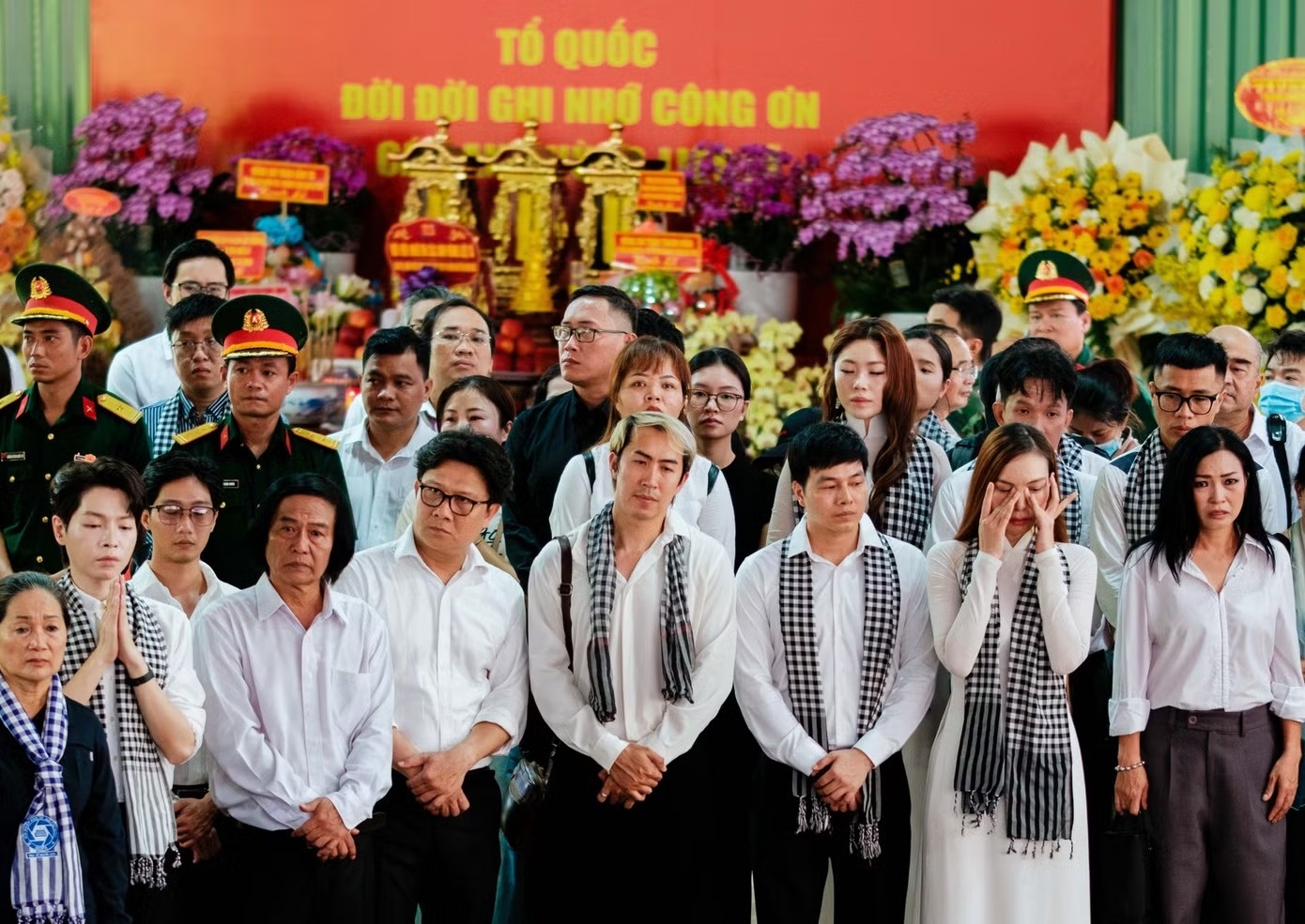 L&ecirc; Thị Ri&ecirc;ng ảnh 4