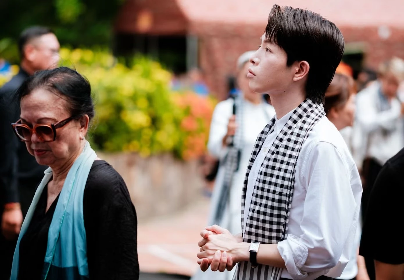 L&ecirc; Thị Ri&ecirc;ng ảnh 6