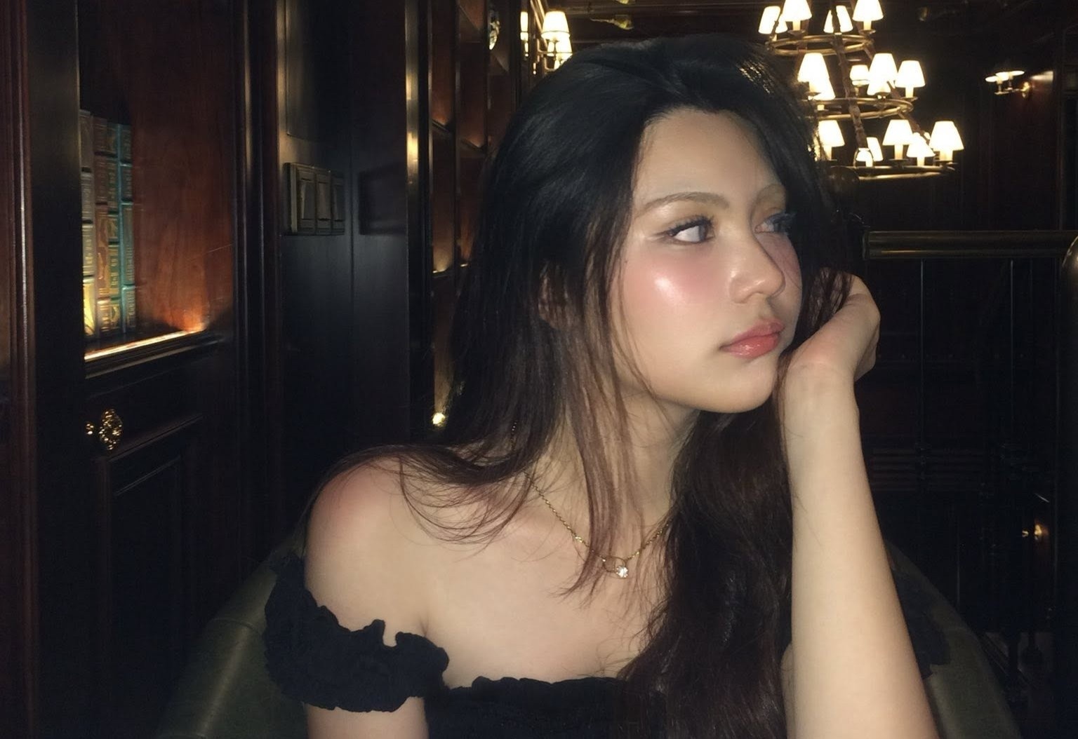 Con gái út Quyền Linh ở tuổi 18