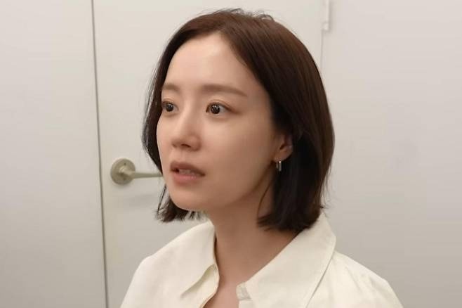 Moon Chae Won xuất hiện tiều tụy gây lo lắng