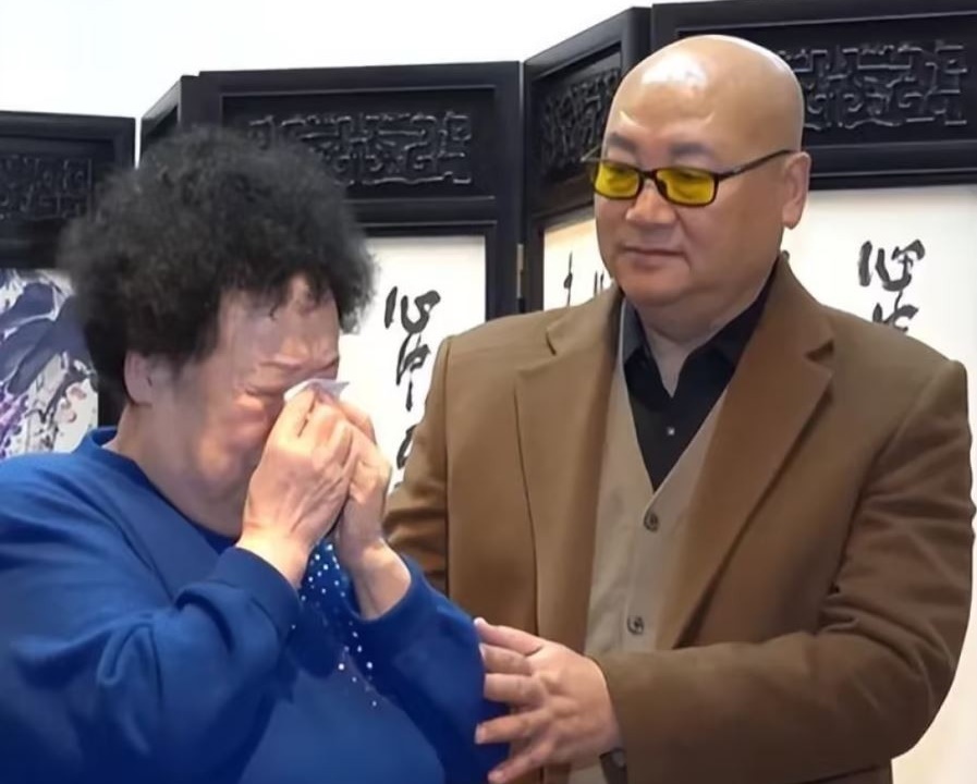 'Đường Tăng' Trì Trọng Thụy bị xóa tên khỏi các công ty của vợ tỷ phú