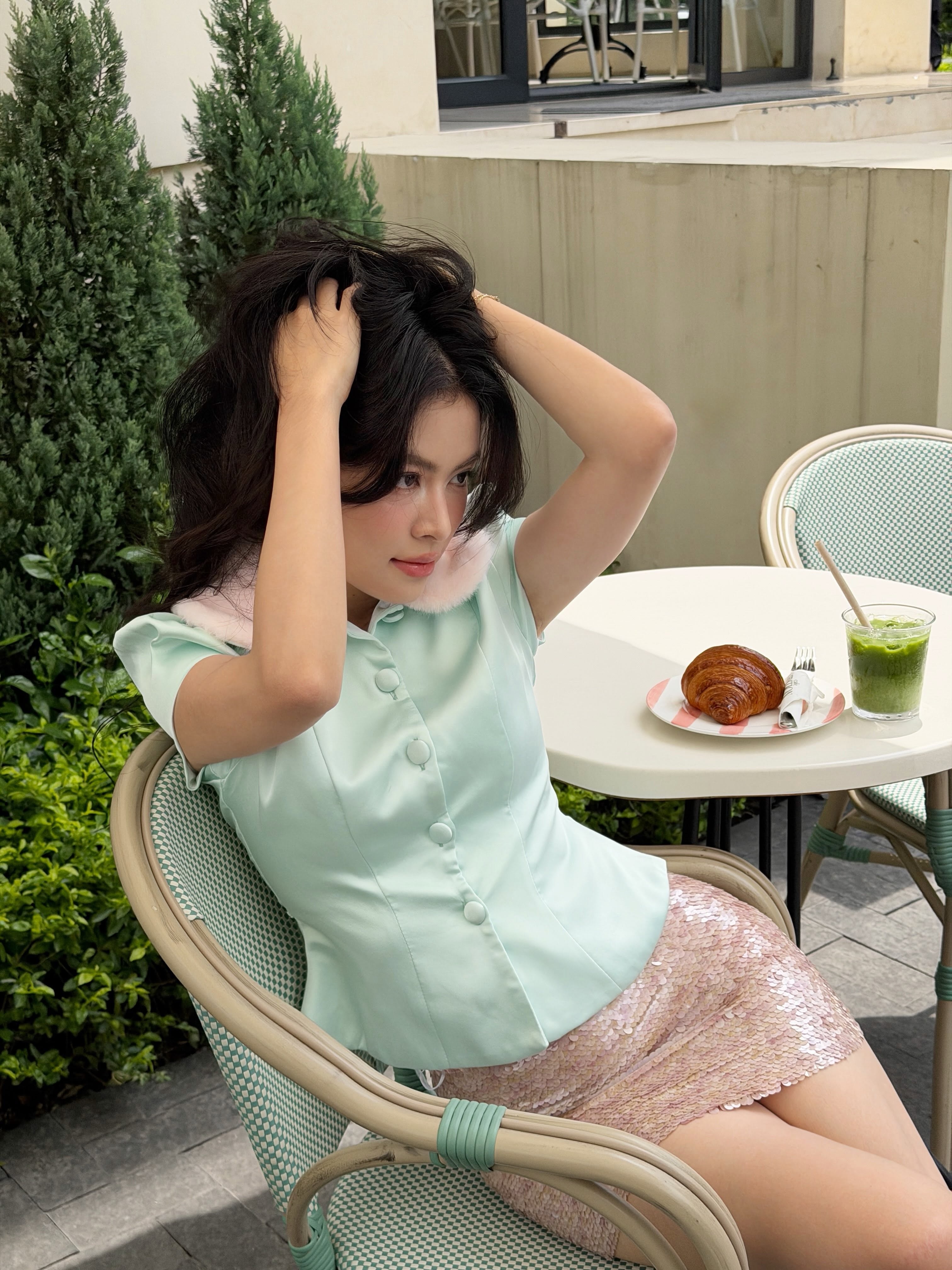 Ho&agrave;ng Th&ugrave;y Linh ảnh 9
