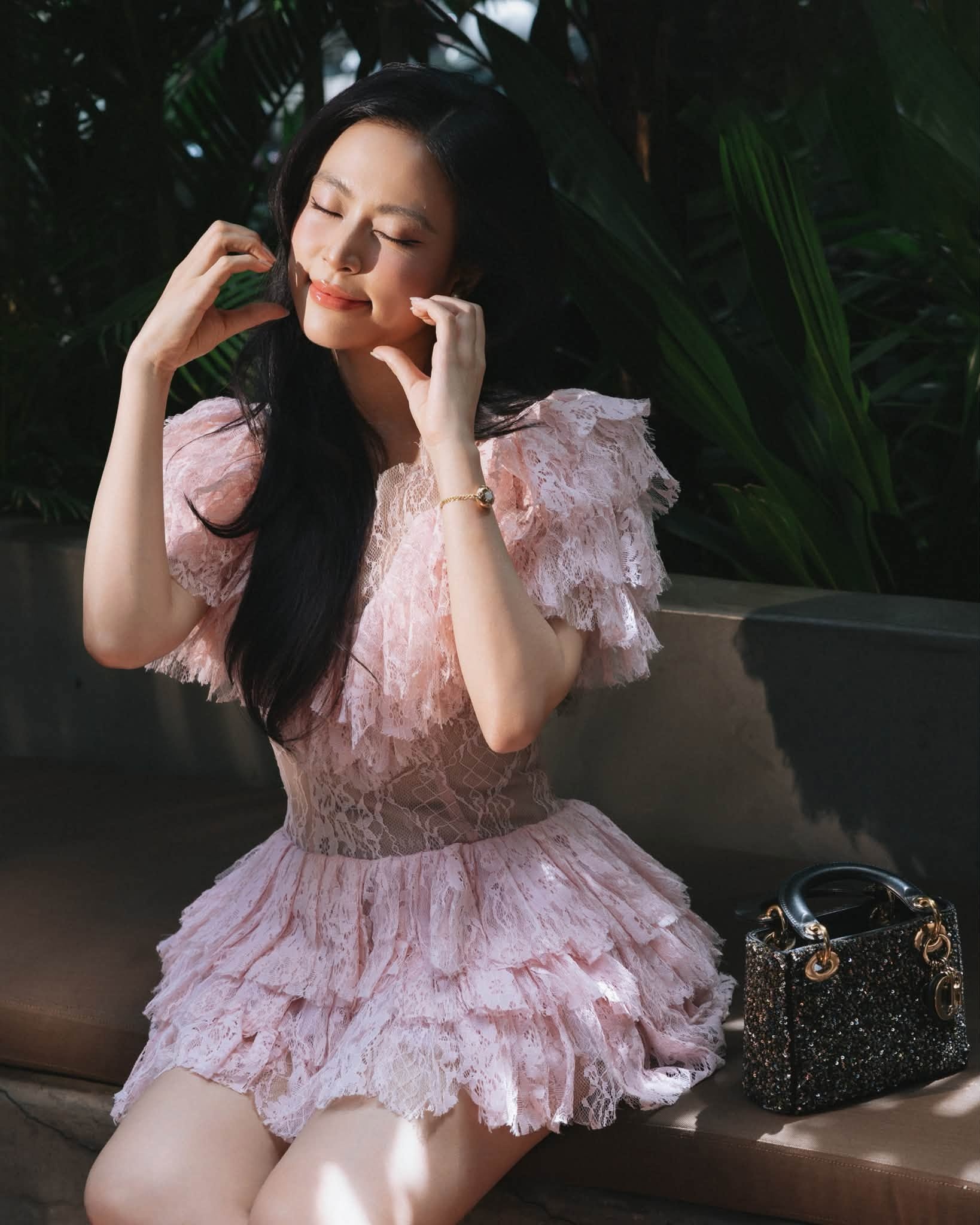 Ho&agrave;ng Th&ugrave;y Linh ảnh 2