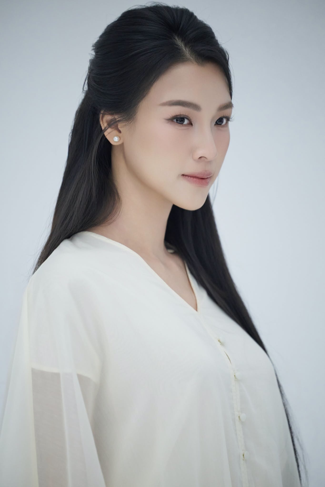 Hoàng Oanh ảnh 5 Hoàng Oanh ảnh 5