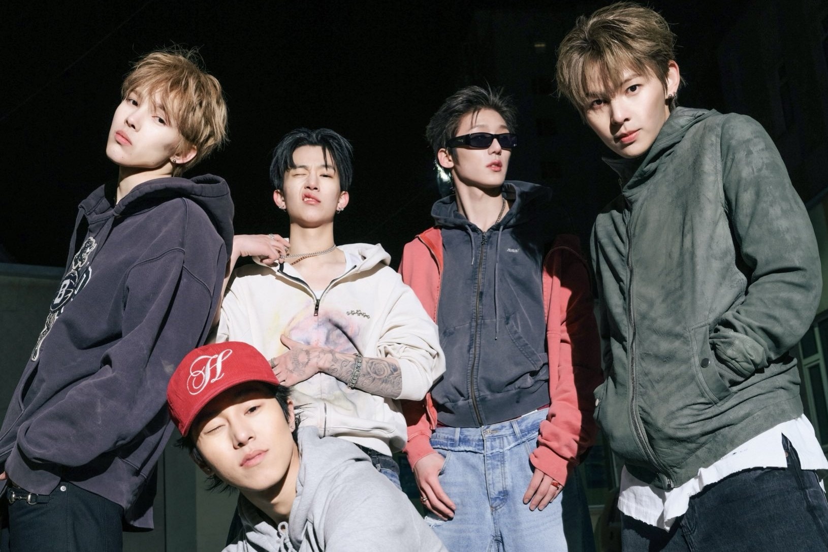 BTS ảnh 1