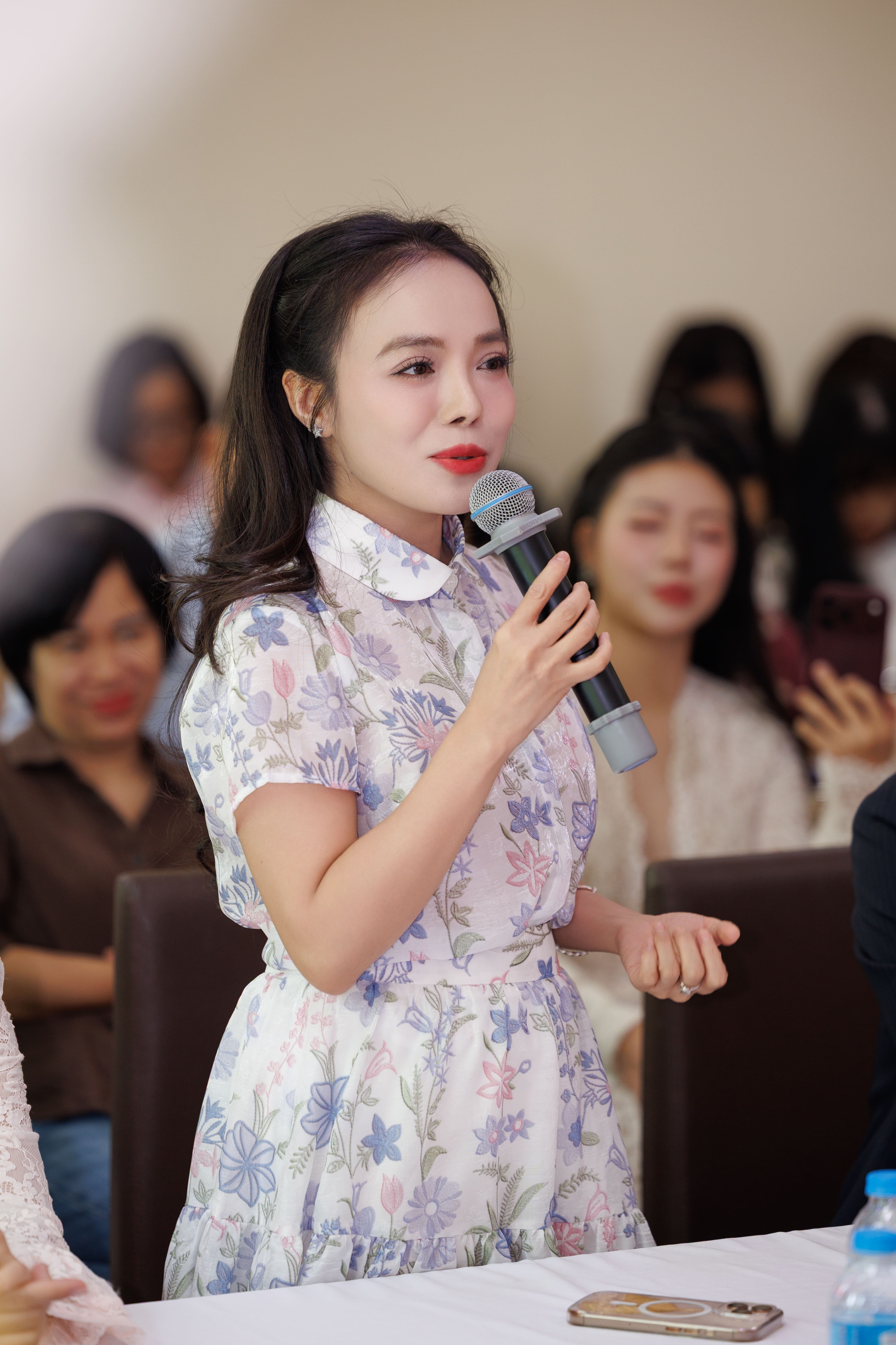 T&acirc;n Nh&agrave;n ảnh 2