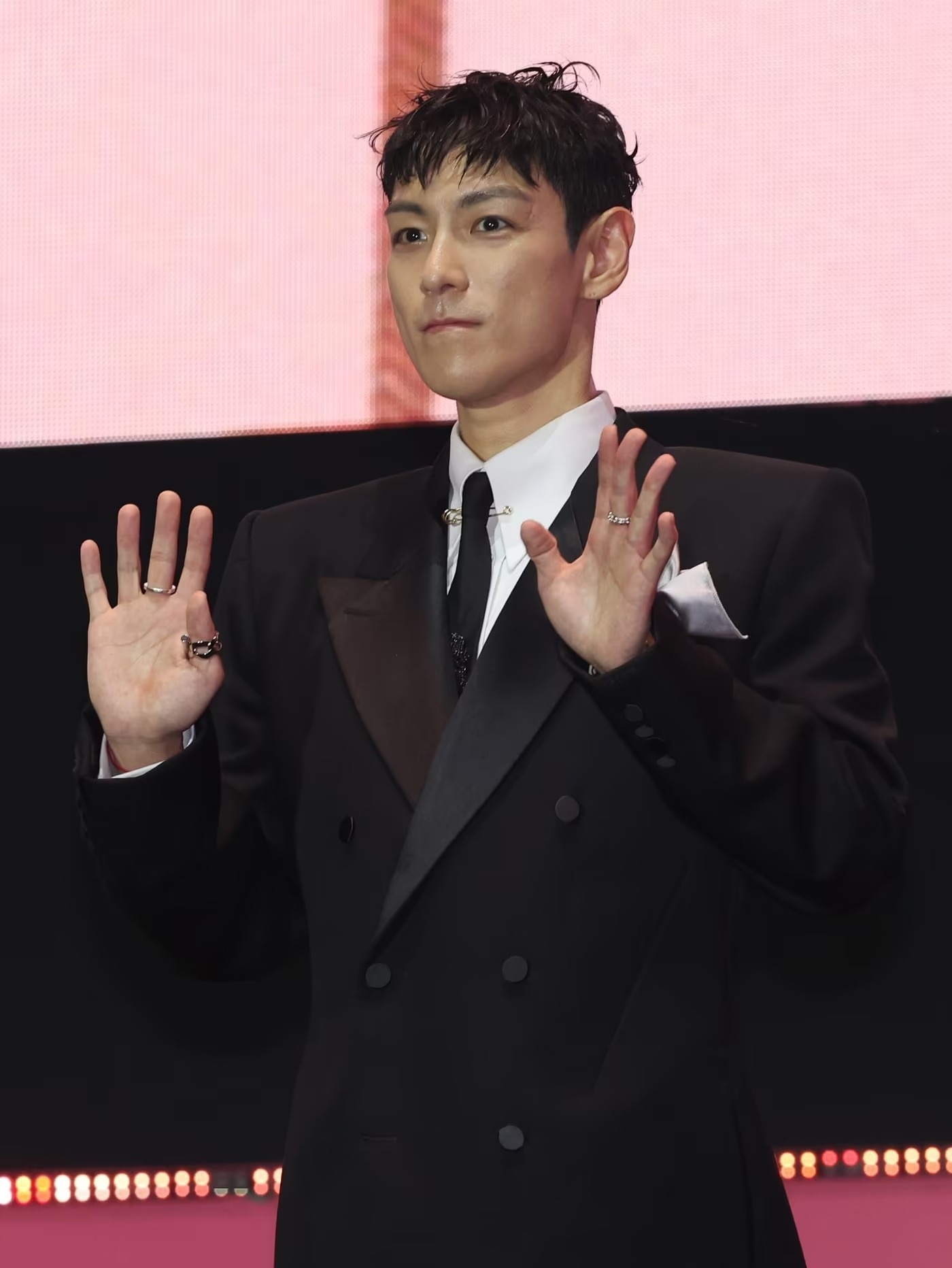 T.O.P ảnh 1