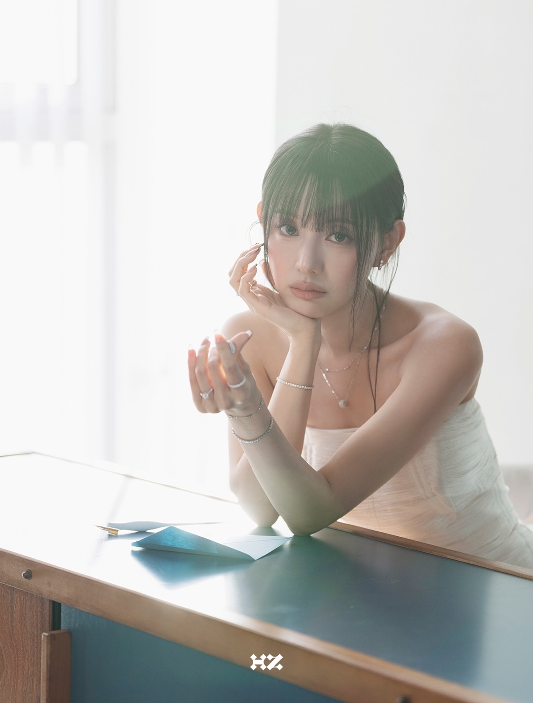 Kim Ji Won ảnh 12