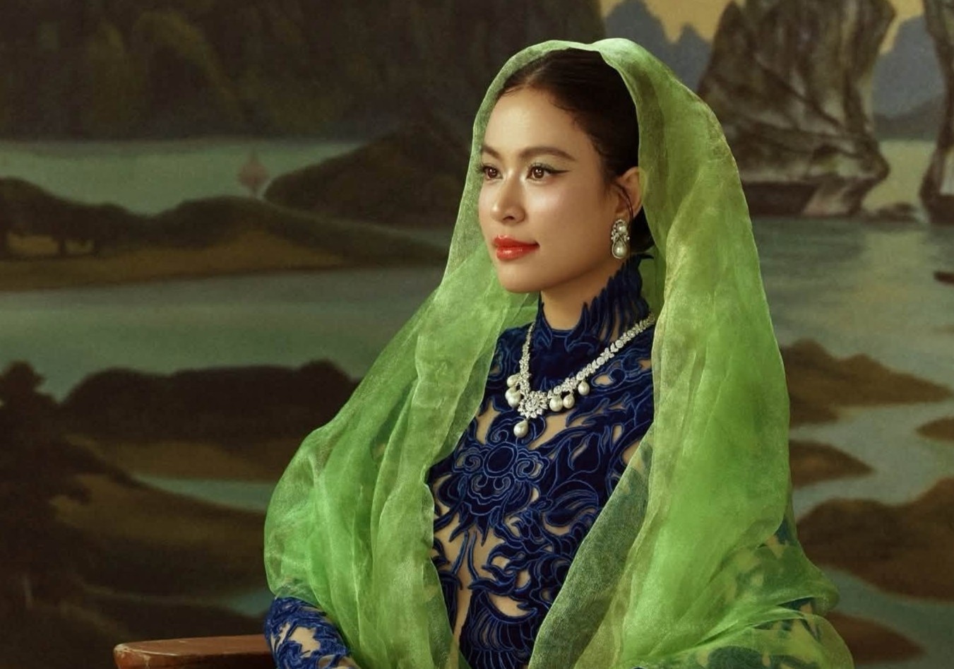 Ho&agrave;ng Th&ugrave;y Linh ảnh 1