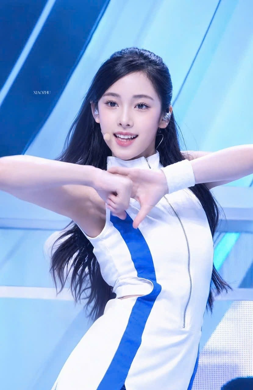 ca sĩ ảnh 2