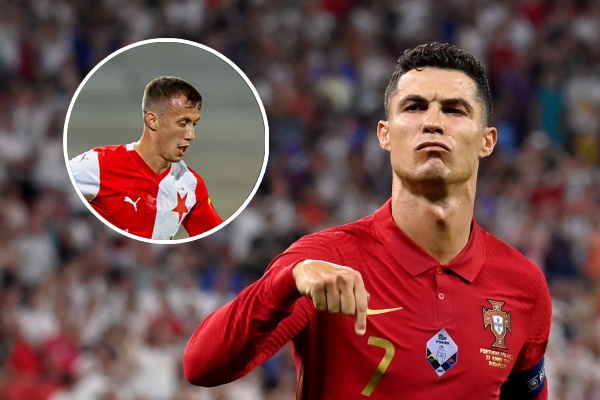 Hau ve CH Czech chua tim ra cach ngan chan Ronaldo hinh anh