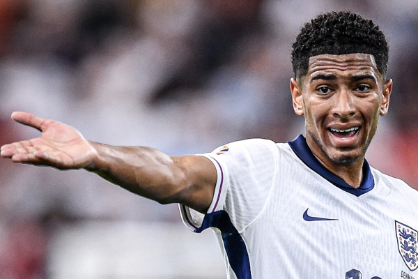 Bellingham so huu thong so te truoc Dan Mach hinh anh