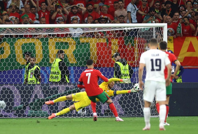 Ronaldo ảnh 1 Ronaldo anh 1