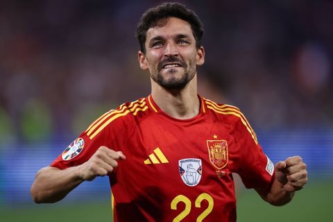 Jesus Navas di vao lich su hinh anh