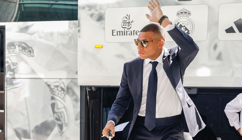 'Bo ba huy diet' cua Real Madrid ra mat hinh anh