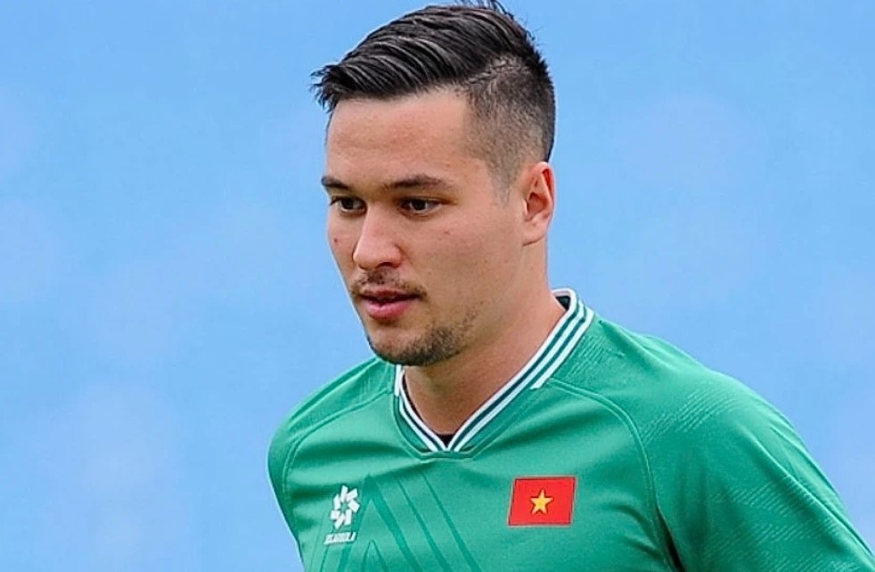 Nguyen Filip du bi o tran gap Lao hinh anh