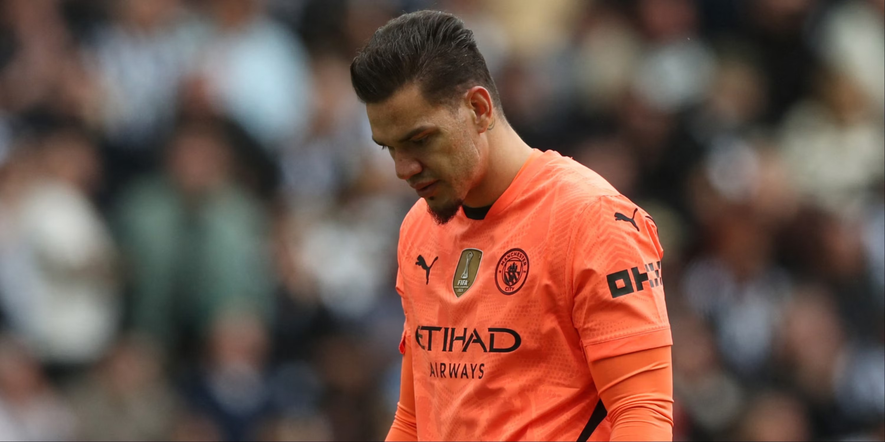 Pep ngao ngan voi Ederson hinh anh