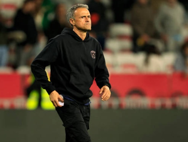 Luis Enrique tinh thay 5 cau thu PSG ngay giua hiep hinh anh