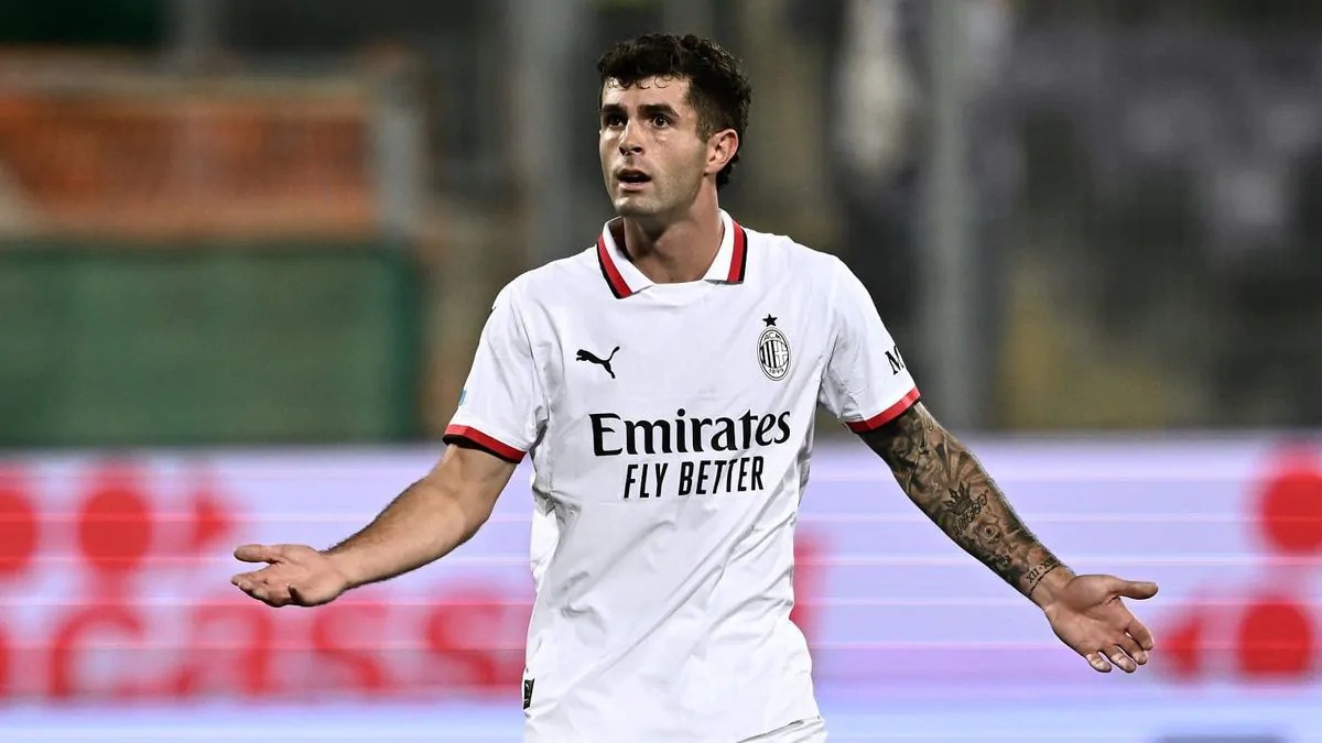 AC Milan tra gia vi cau thu tranh nhau da phat den hinh anh