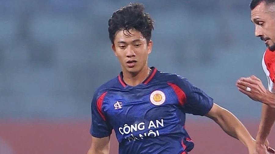 Phan Van Duc, Le Van Do toa sang giup CLB CAHN thang HAGL hinh anh