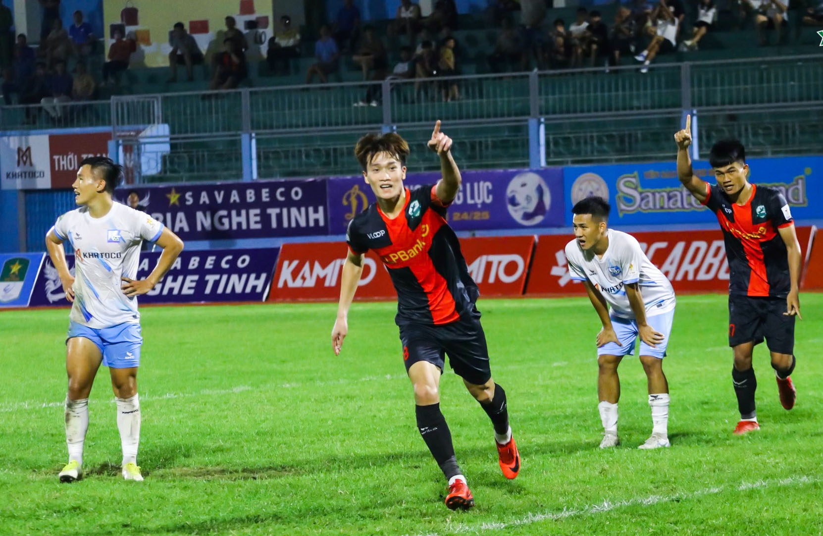 Highlights Khanh Hoa 0-1 Ninh Binh: Hoang Duc len tieng hinh anh