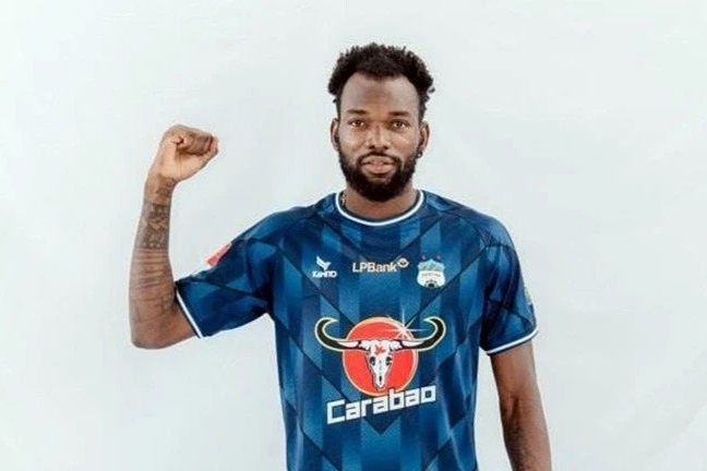 HAGL de nghi cam xuat canh ngoai binh Martin Dzilah hinh anh