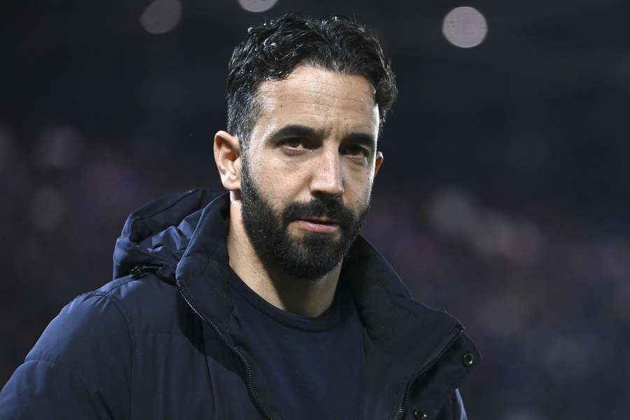 Amorim can tranh sai lam cua Ten Hag hinh anh