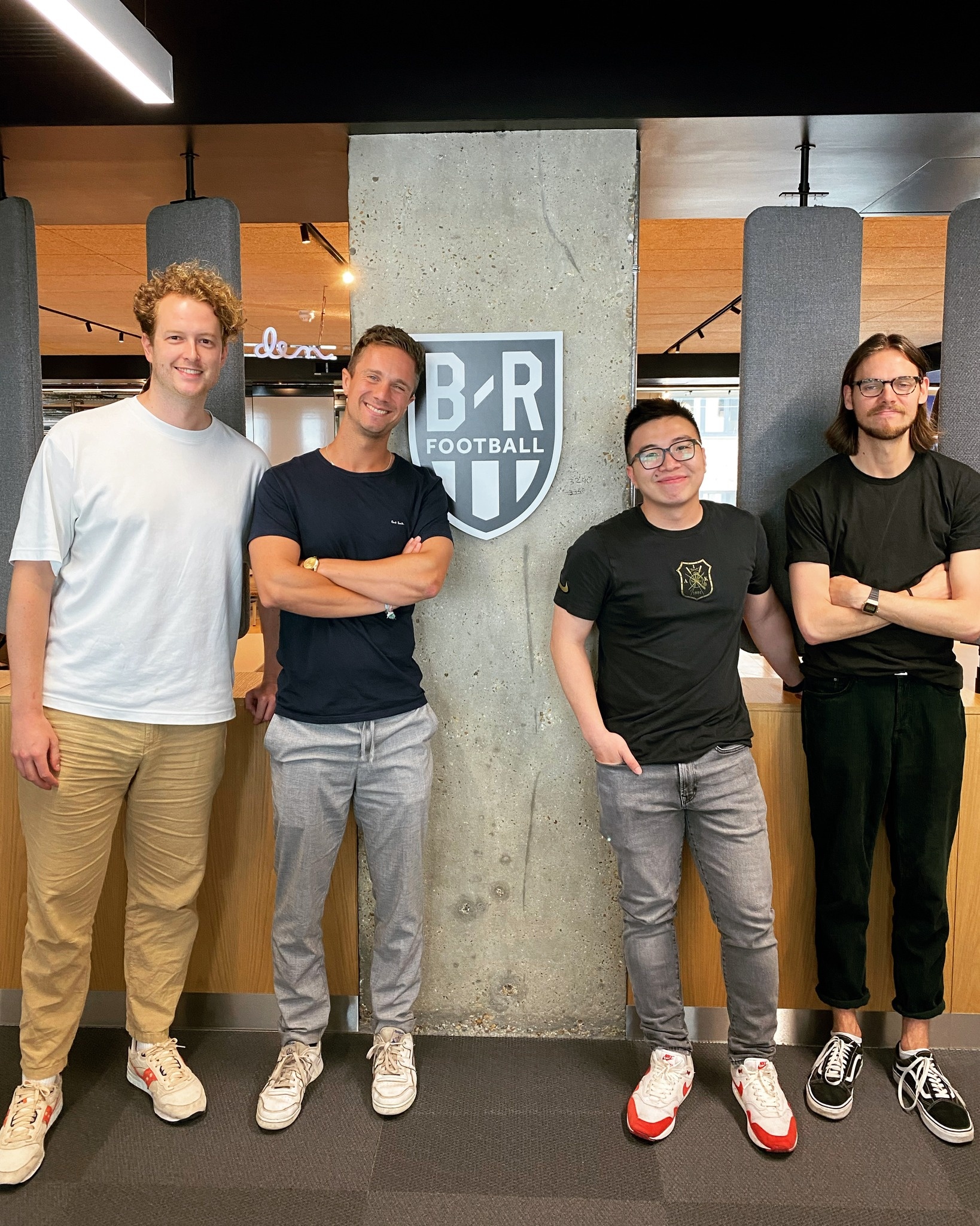 trailer v.league anh 2