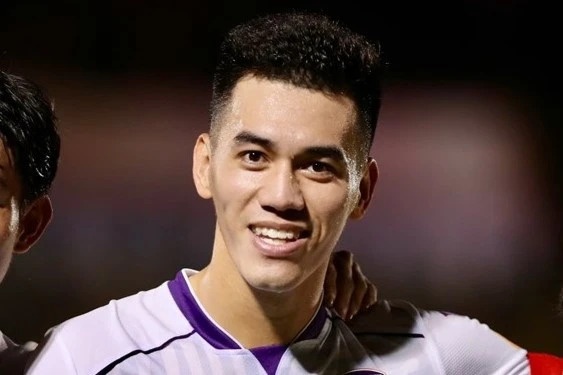 Tien Linh tiep tuc toa sang truoc AFF Cup hinh anh