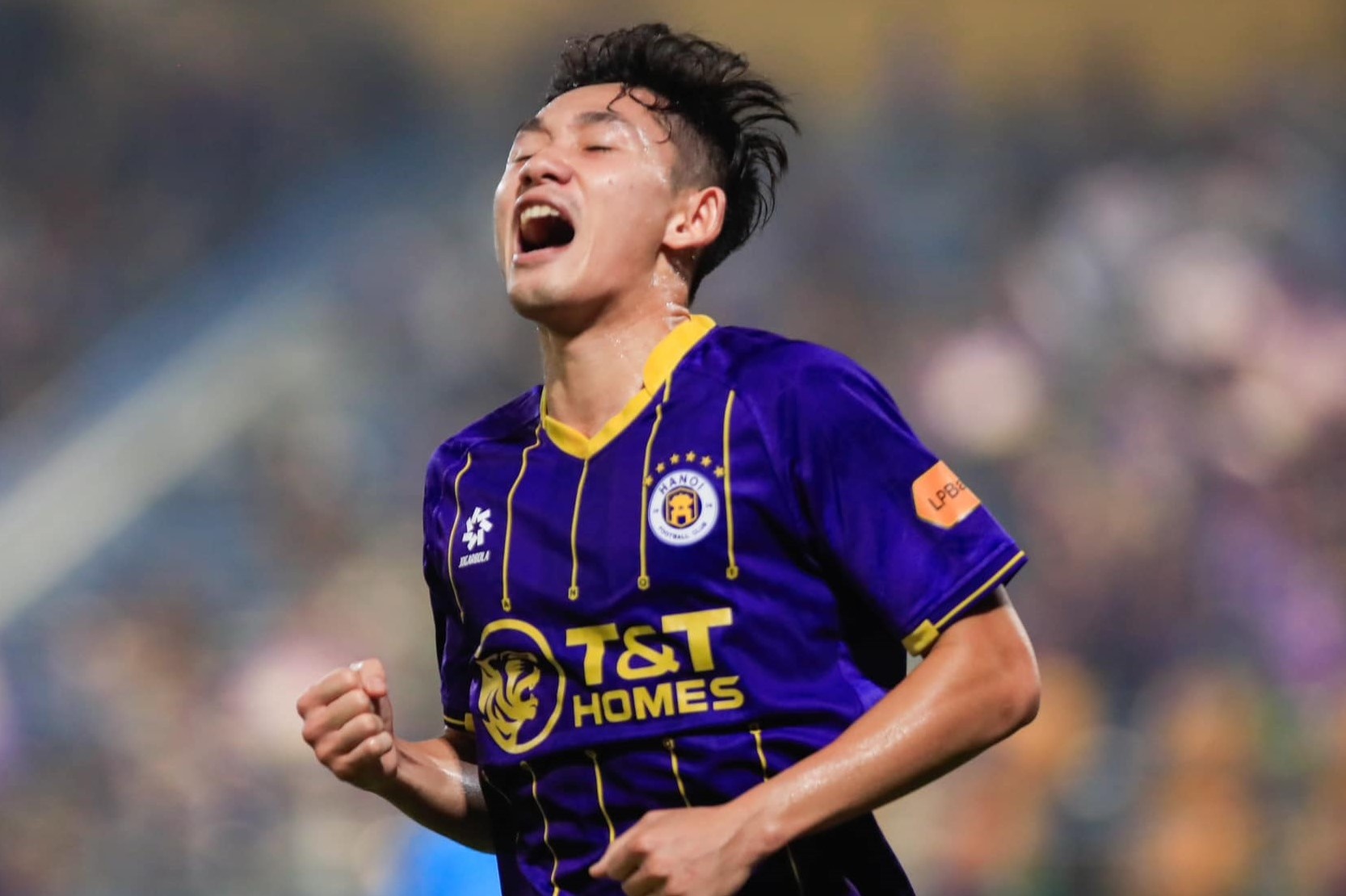 CLB Ha Noi gia han voi Hai Long den nam 2029 hinh anh