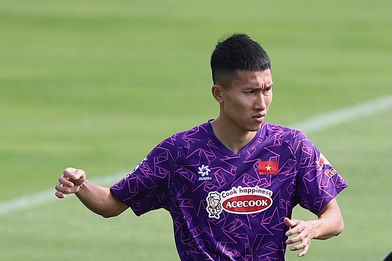 Cuoc chien the luc o doi tuyen Viet Nam hinh anh